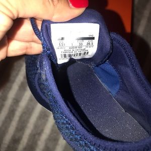 Boys Nike Blue shoes 1.5Y...